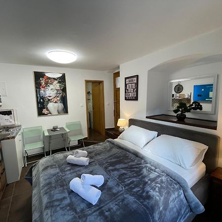 Tequila Apartments (Adults Only) Задар Екстериор снимка