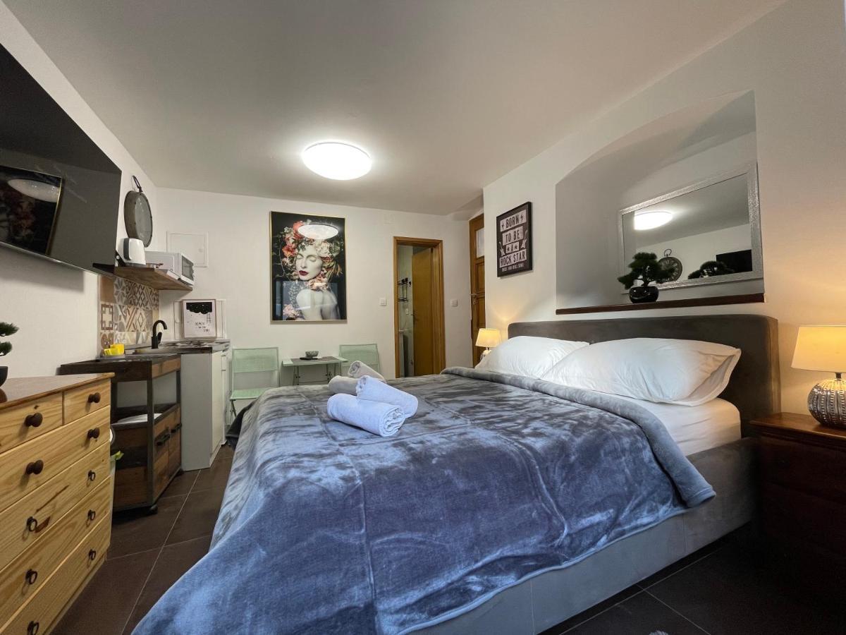 Tequila Apartments (Adults Only) Задар Екстериор снимка