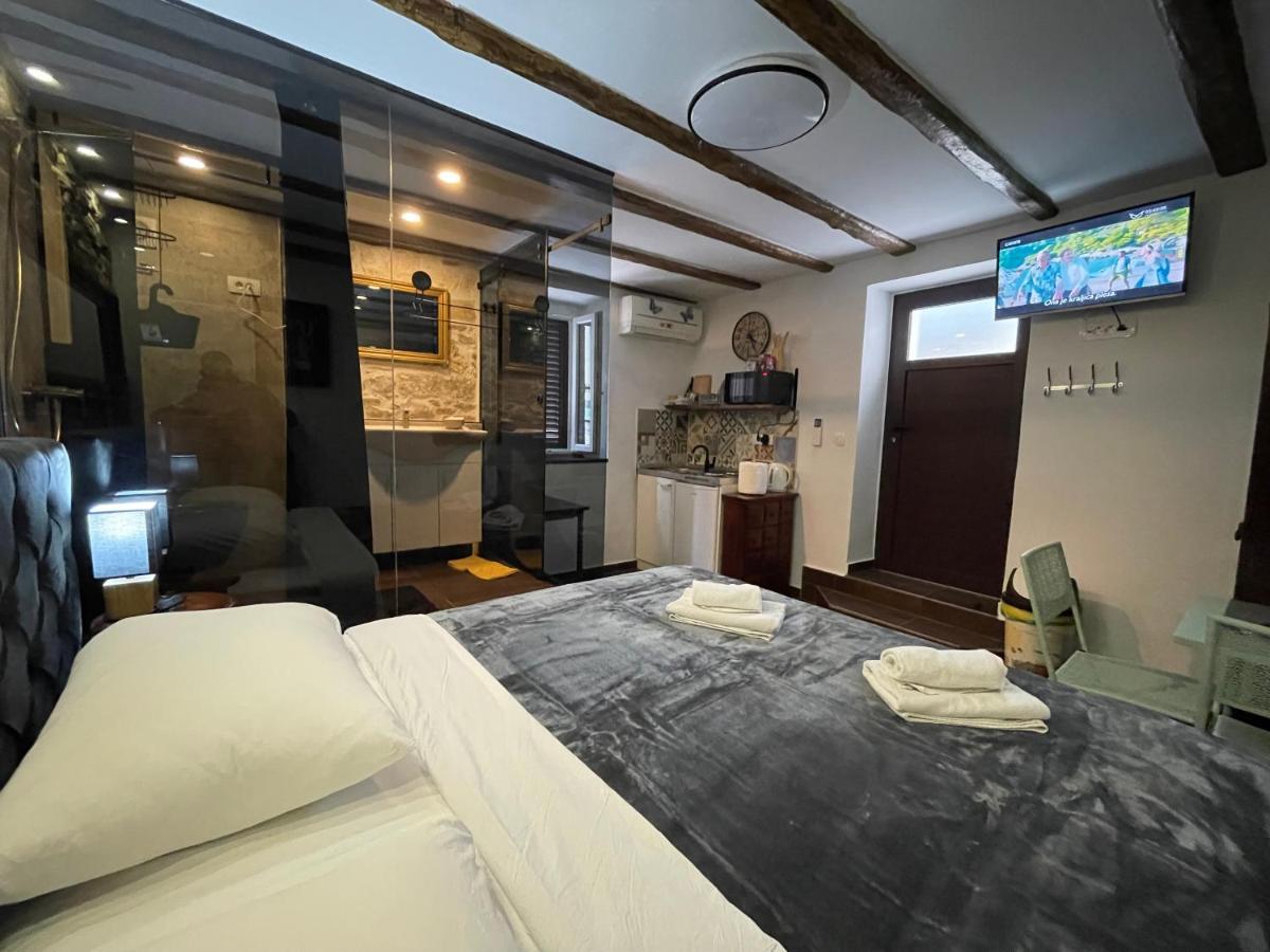 Tequila Apartments (Adults Only) Задар Екстериор снимка