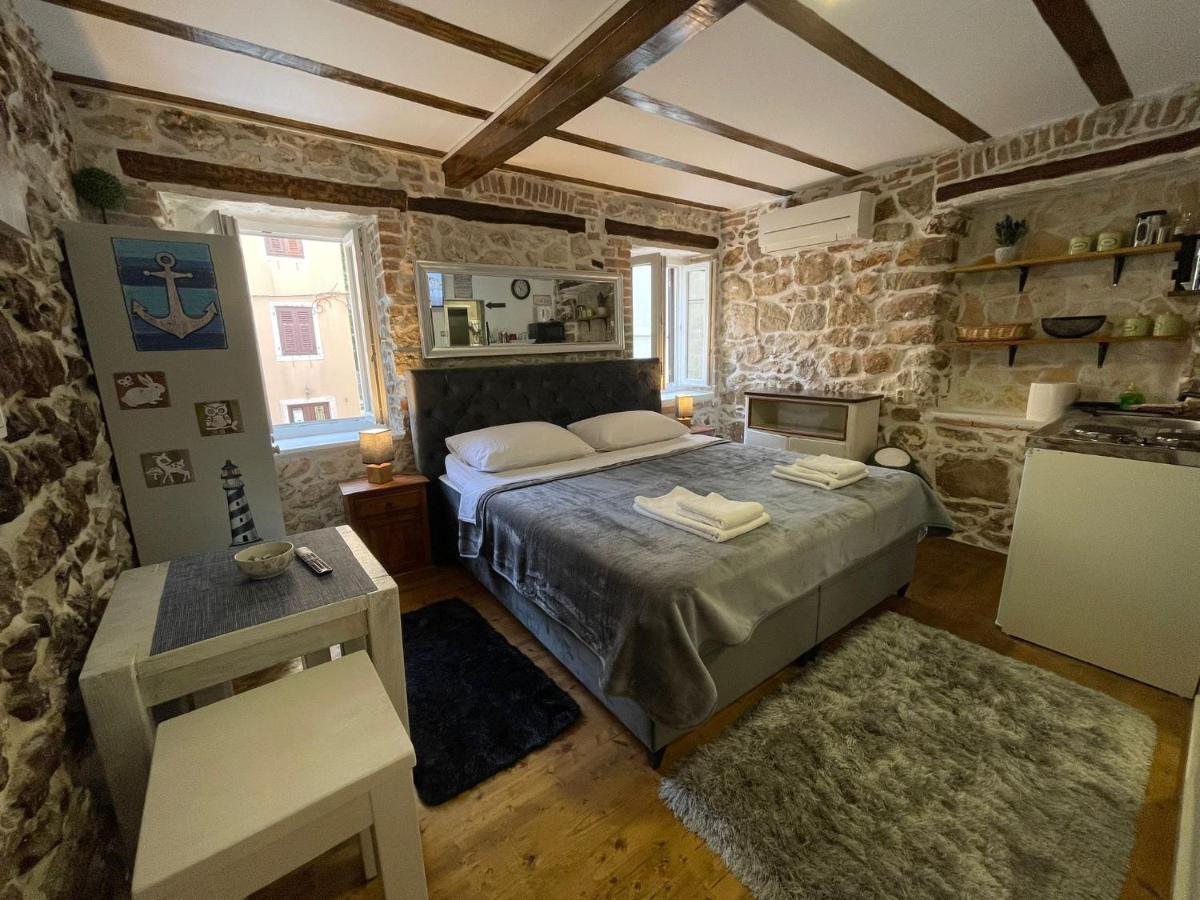 Tequila Apartments (Adults Only) Задар Екстериор снимка